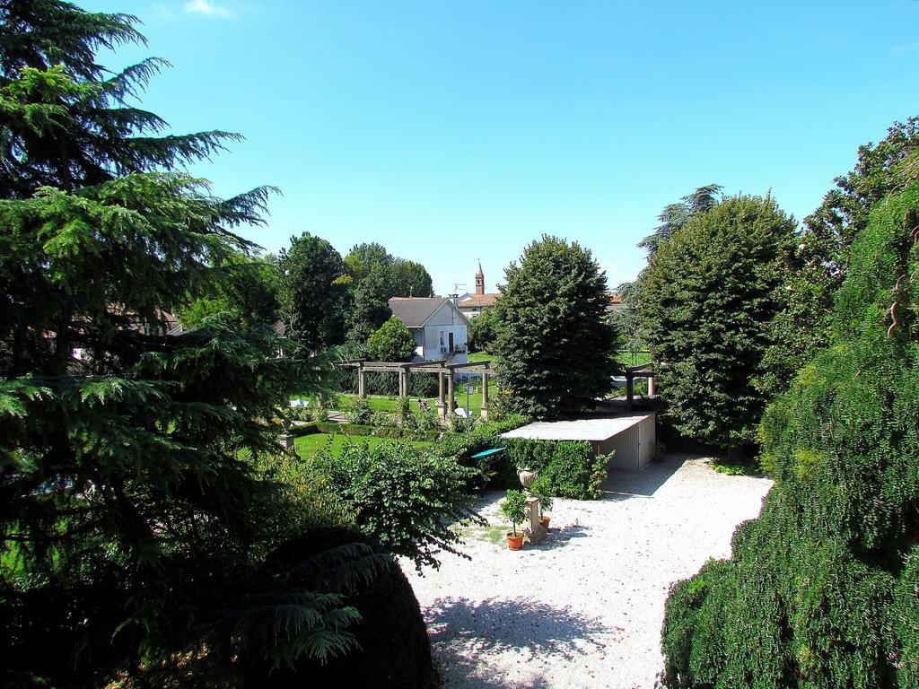 Albergo Minuetto Adria Bagian luar foto