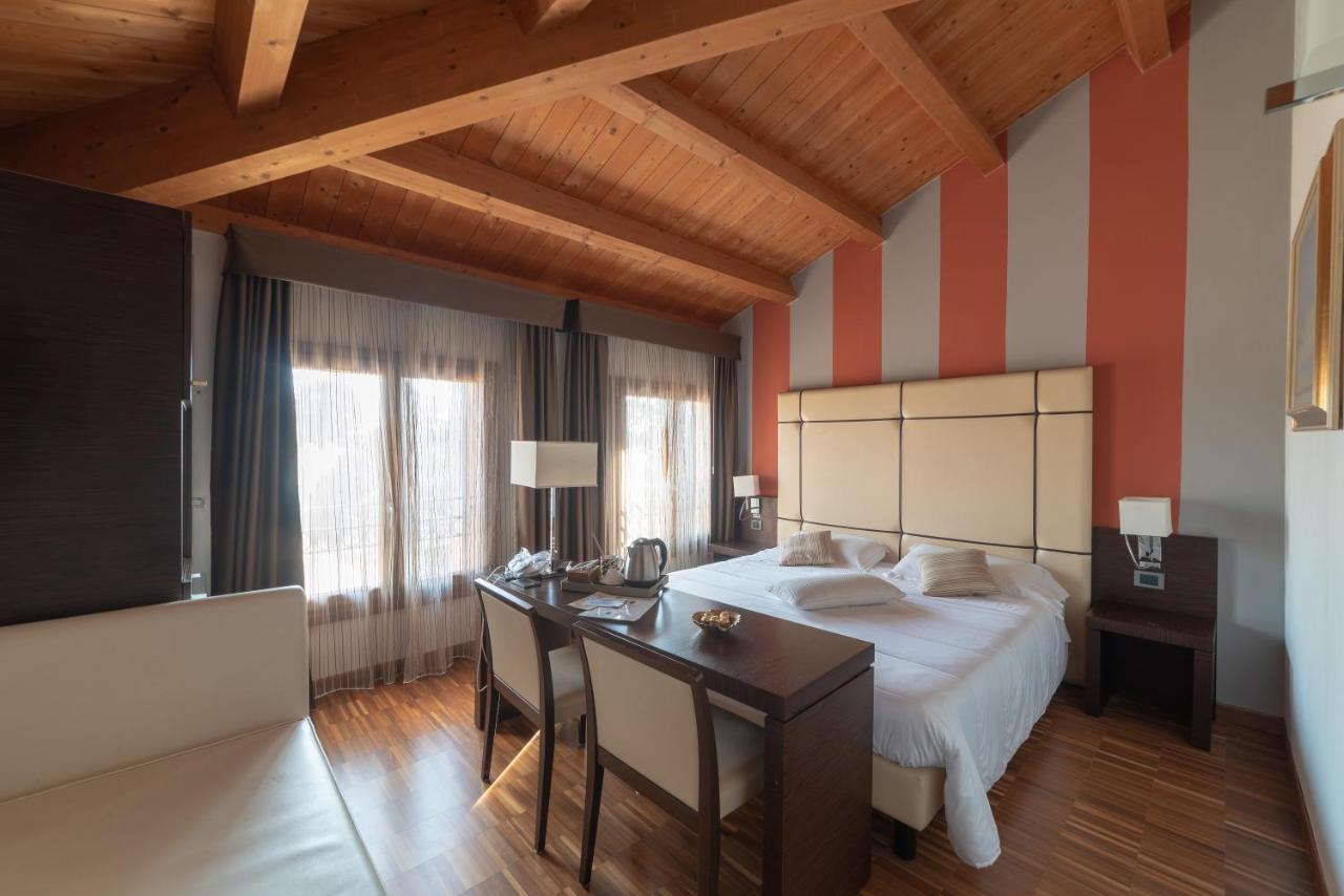 Albergo Minuetto Adria Bagian luar foto