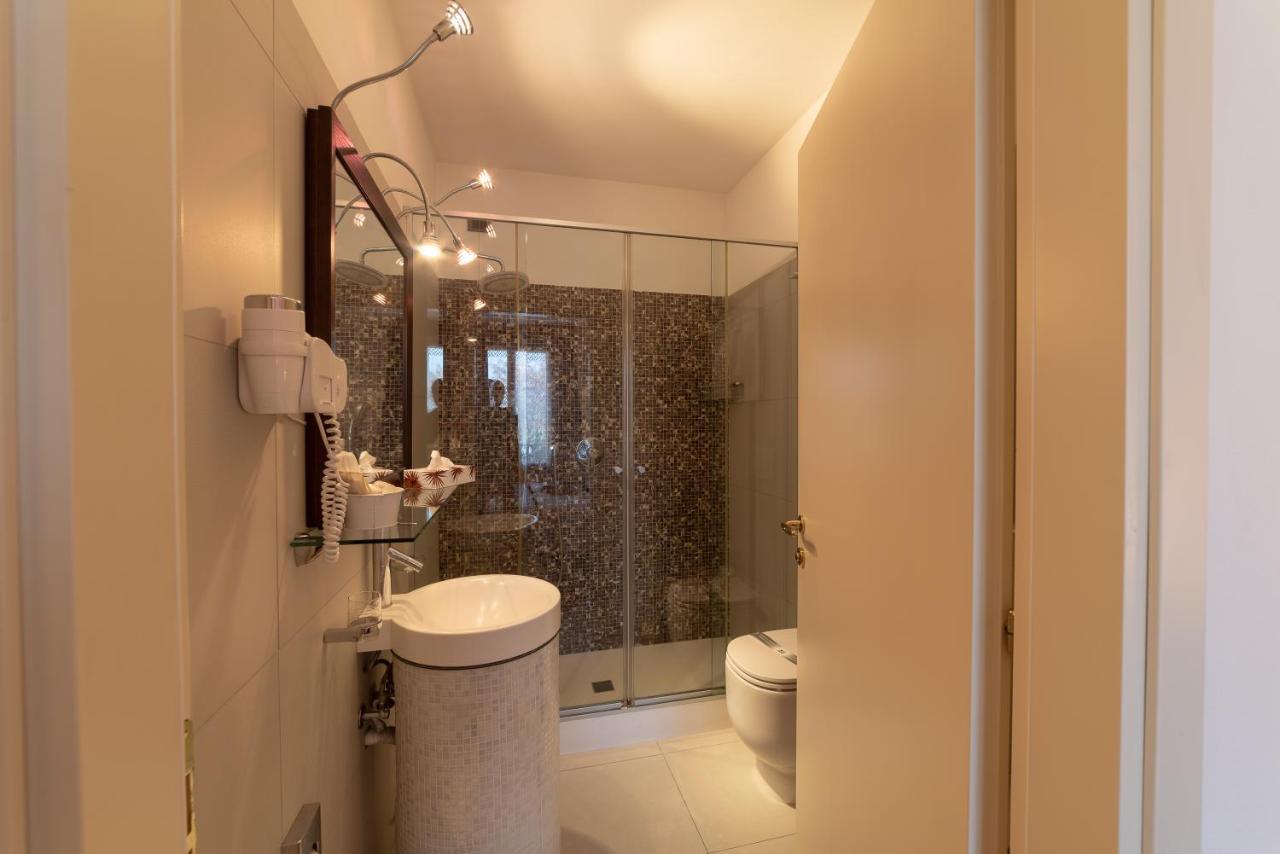 Albergo Minuetto Adria Bagian luar foto